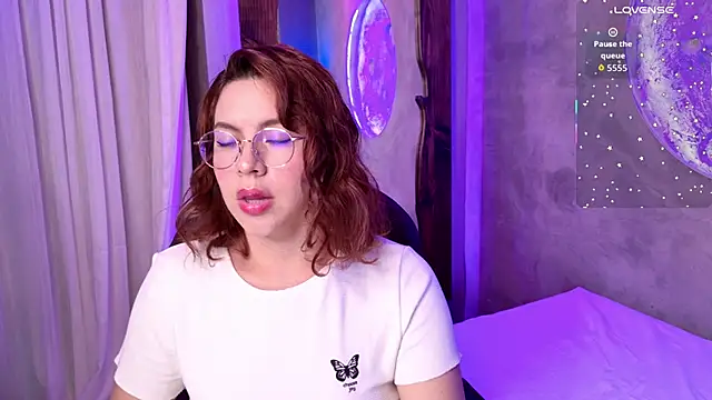 Celineblossom  online show from 10-16-25, 04:41