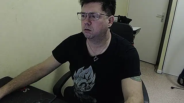 Snapshot of blueandwhite1 chatting on 01-28-25, 05:35 blueandwhite1 online show from 01-28-25, 05:35