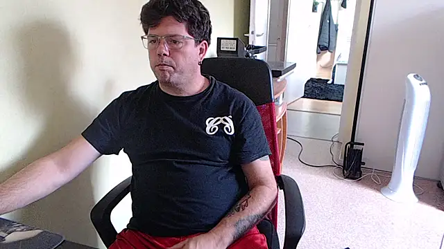 Snapshot of blueandwhite1 chatting on 09-10-25, 07:30 blueandwhite1 online show from 09-10-25, 07:30