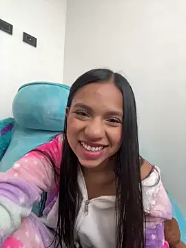 Snapshot of DaliaPearl chatting on 09-18-25, 12:07 DaliaPearl online show from 09-18-25, 12:07