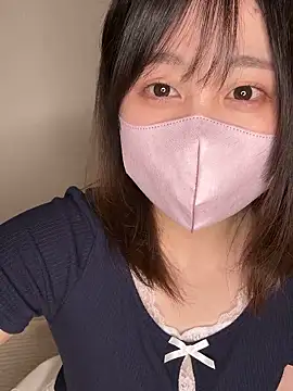 Snapshot of mi__san chatting on 06-30-26, 11:11 mi san online show from 06-30-26, 11:11