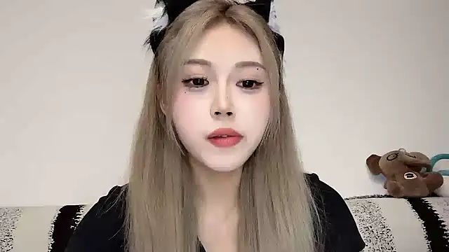 XingKongCOCO-107 online show from 10-05-25, 11:30