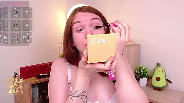 Snapshot of EvaJackson111 chatting on 11-17-25, 02:12 EvaJackson111 online show from 11-17-25, 02:12