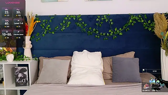 RachelColon online show from 10-07-25, 03:53