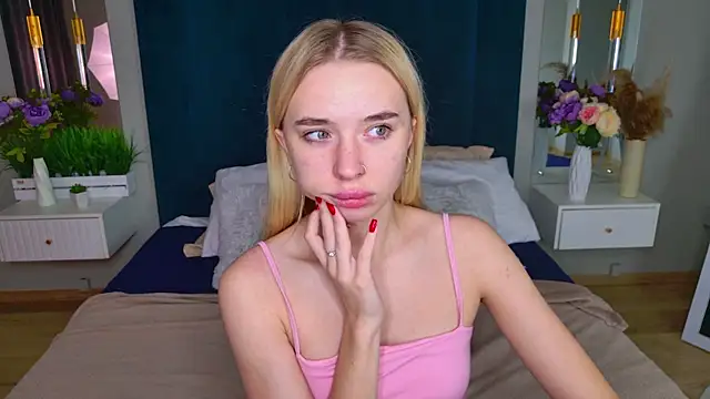 RachelColon online show from 10-15-25, 11:21