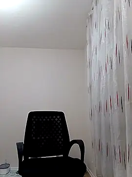 Snapshot of Ozi1910 chatting on 09-10-25, 06:41 Ozi1910 online show from 09-10-25, 06:41