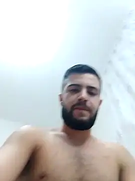 Snapshot of Ozi1910 chatting on 10-02-25, 01:01 Ozi1910 online show from 10-02-25, 01:01