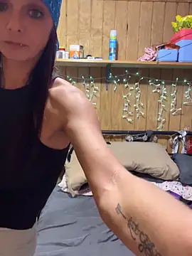 Kacinichole online show from 10-03-25, 05:54