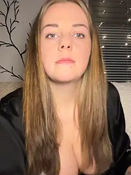 Snapshot of ItsLxsa chatting on 09-30-25, 10:26 ItsLxsa online show from 09-30-25, 10:26