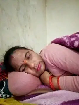 Suhani hot12 online show from 10-28-25, 07:16