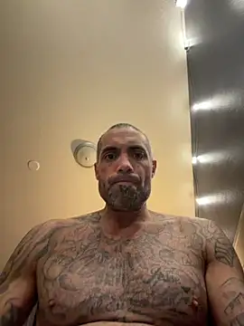 Snapshot of Fine10ne chatting on 12-02-25, 12:05 Fine10ne online show from 12-02-25, 12:05