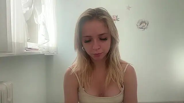 Snapshot of ClaudiaAmore chatting on 09-15-25, 05:40 ClaudiaAmore online show from 09-15-25, 05:40