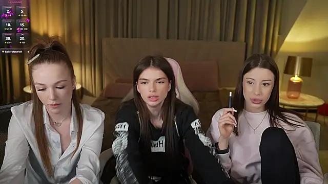 Ella 054 online show from 04-09-26, 06:35