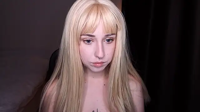 Snapshot of YukiMisa chatting on 09-16-25, 04:08 YukiMisa online show from 09-16-25, 04:08