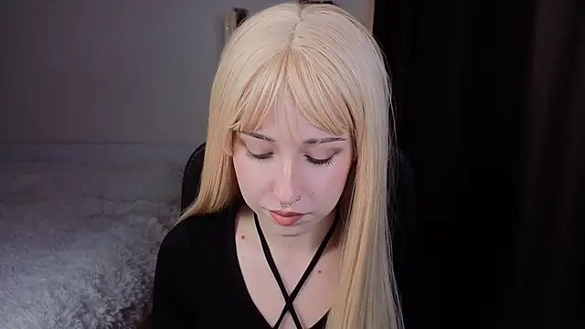 Snapshot of YukiMisa chatting on 10-08-25, 02:47 YukiMisa online show from 10-08-25, 02:47