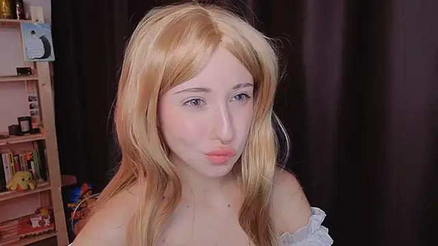 Snapshot of YukiMisa chatting on 10-16-25, 05:47 YukiMisa online show from 10-16-25, 05:47