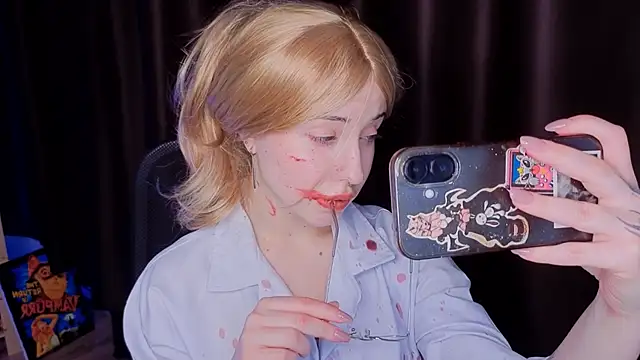 Snapshot of YukiMisa chatting on 10-22-25, 05:02 YukiMisa online show from 10-22-25, 05:02