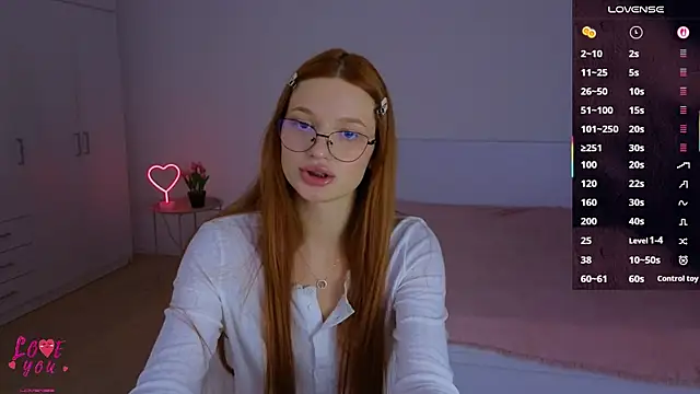 Snapshot of CuteAriel7 chatting on 10-02-25, 03:41 CuteAriel7 online show from 10-02-25, 03:41