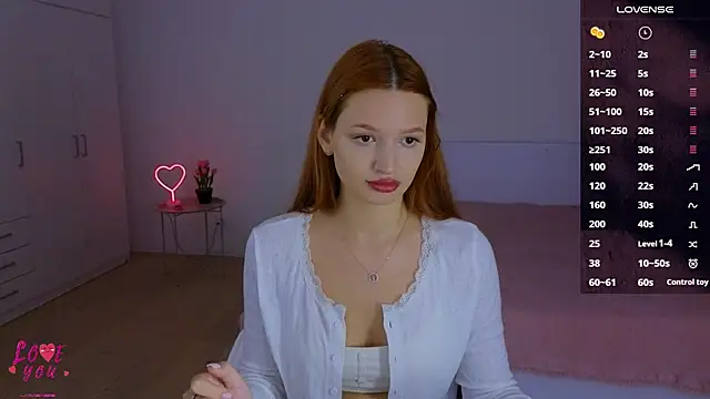 Snapshot of CuteAriel7 chatting on 10-11-25, 03:43 CuteAriel7 online show from 10-11-25, 03:43