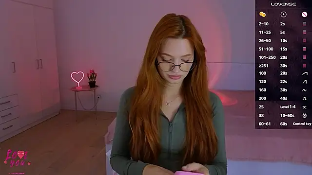 Snapshot of CuteAriel7 chatting on 10-14-25, 03:24 CuteAriel7 online show from 10-14-25, 03:24