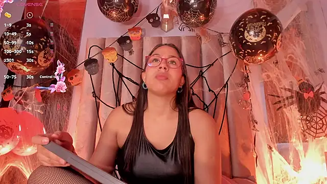 Karoline21 online show from 10-18-25, 01:12