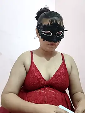 Snapshot of nice_touch9733 chatting on 10-09-25, 03:21 nice touch9733 online show from 10-09-25, 03:21