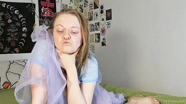 WonderConnie1 online show from 09-14-25, 03:33