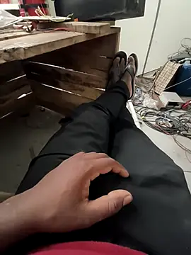 Snapshot of blackyporiki chatting on 09-23-25, 04:37 blackyporiki online show from 09-23-25, 04:37