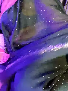 monaa-darling online show from 12-15-25, 03:05