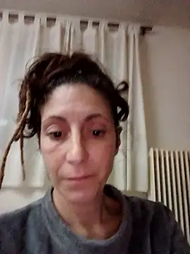 Snapshot of Ebtessamcachonda chatting on 11-12-25, 10:30 Ebtessamcachonda online show from 11-12-25, 10:30