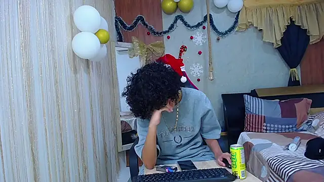 miss leidy  online show from 11-28-25, 03:09