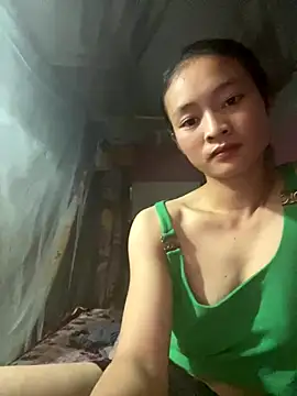 Snapshot of Kieu_xxx chatting on 09-11-25, 08:14 Kieu xxx online show from 09-11-25, 08:14