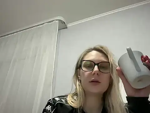 NikexPretty online show from 12-18-25, 07:42