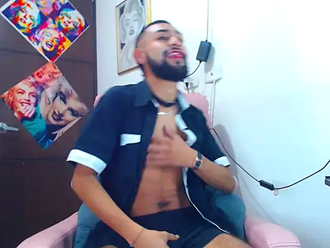 Snapshot of boybunnyerotic chatting on 09-24-25, 10:29 boybunnyerotic online show from 09-24-25, 10:29