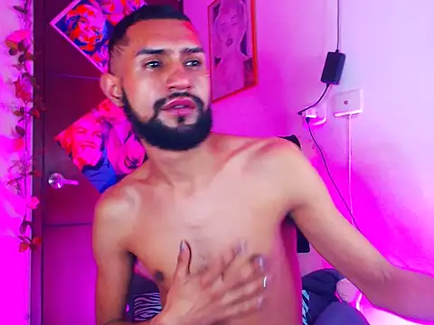 Snapshot of boybunnyerotic chatting on 10-17-25, 01:42 boybunnyerotic online show from 10-17-25, 01:42