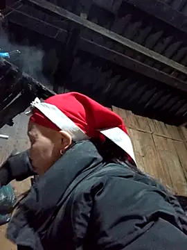 me-cute online show from 11-25-25, 01:44