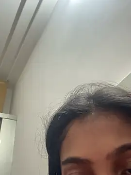 Snapshot of HeerStd chatting on 02-01-26, 04:33 HeerStd online show from 02-01-26, 04:33