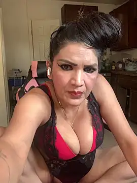 Snapshot of 1986fra chatting on 09-15-25, 05:24 1986fra online show from 09-15-25, 05:24