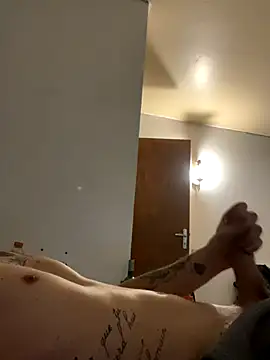 Snapshot of pimousssse chatting on 11-05-25, 10:15 pimousssse online show from 11-05-25, 10:15