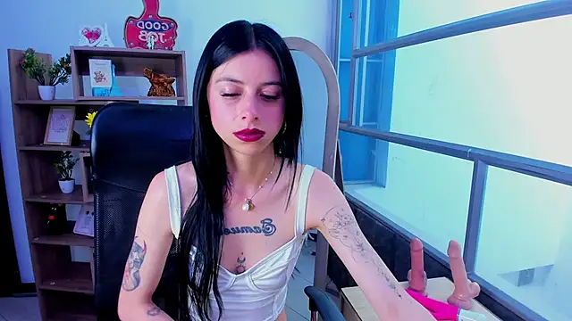 Snapshot of Dulce_Miaa_ chatting on 12-04-25, 04:38 Dulce Miaa online show from 12-04-25, 04:38