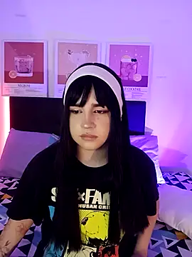 Snapshot of damienbeltmonth chatting on 09-23-25, 01:08 damienbeltmonth online show from 09-23-25, 01:08