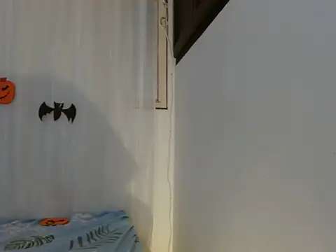 NoraParkeer online show from 10-11-25, 07:12