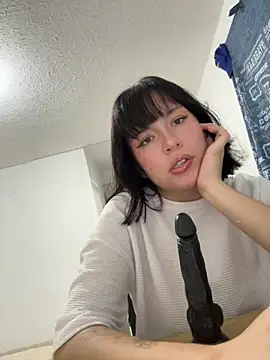 aliciia 23 online show from 09-26-25, 06:17