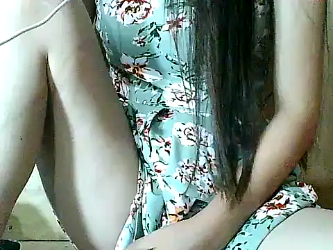 Snapshot of pinay-momm1682 chatting on 12-13-25, 09:09 pinay-momm1682 online show from 12-13-25, 09:09