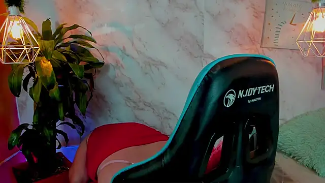 cristal herrera  online show from 12-22-25, 01:24