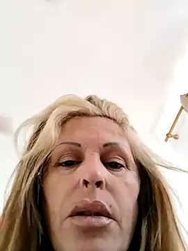 Snapshot of canariamorbosa chatting on 11-10-25, 08:46 canariamorbosa online show from 11-10-25, 08:46