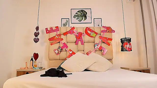 elizawiliamst online show from 09-20-25, 12:28