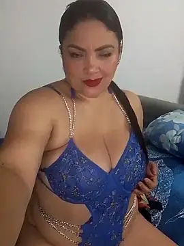 tiffany Johnson1 online show from 11-18-25, 01:44