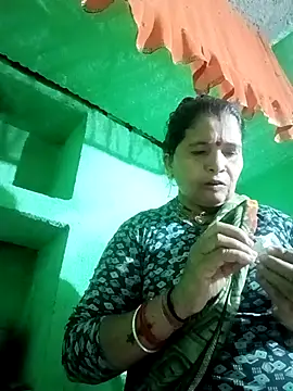 Snapshot of Manavi_x chatting on 11-26-25, 02:40 Manavi x online show from 11-26-25, 02:40