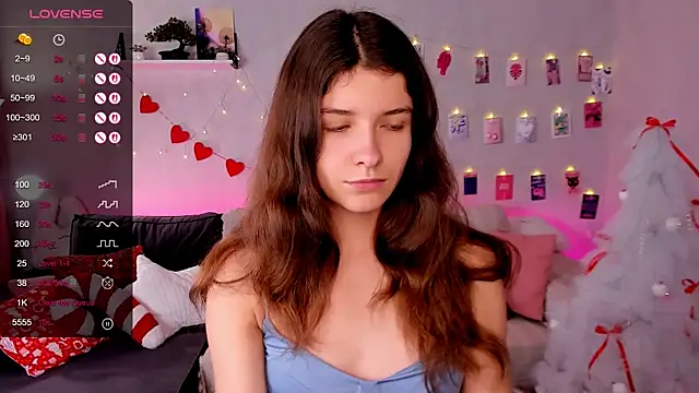 amy cute cat online show from 12-19-25, 08:54